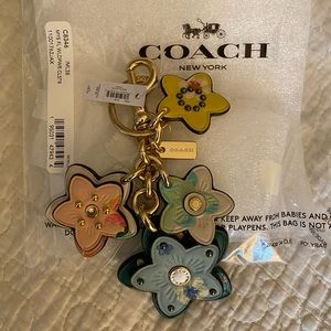 NWT Authentic Coach Mystic Wildflower Cluster keychain